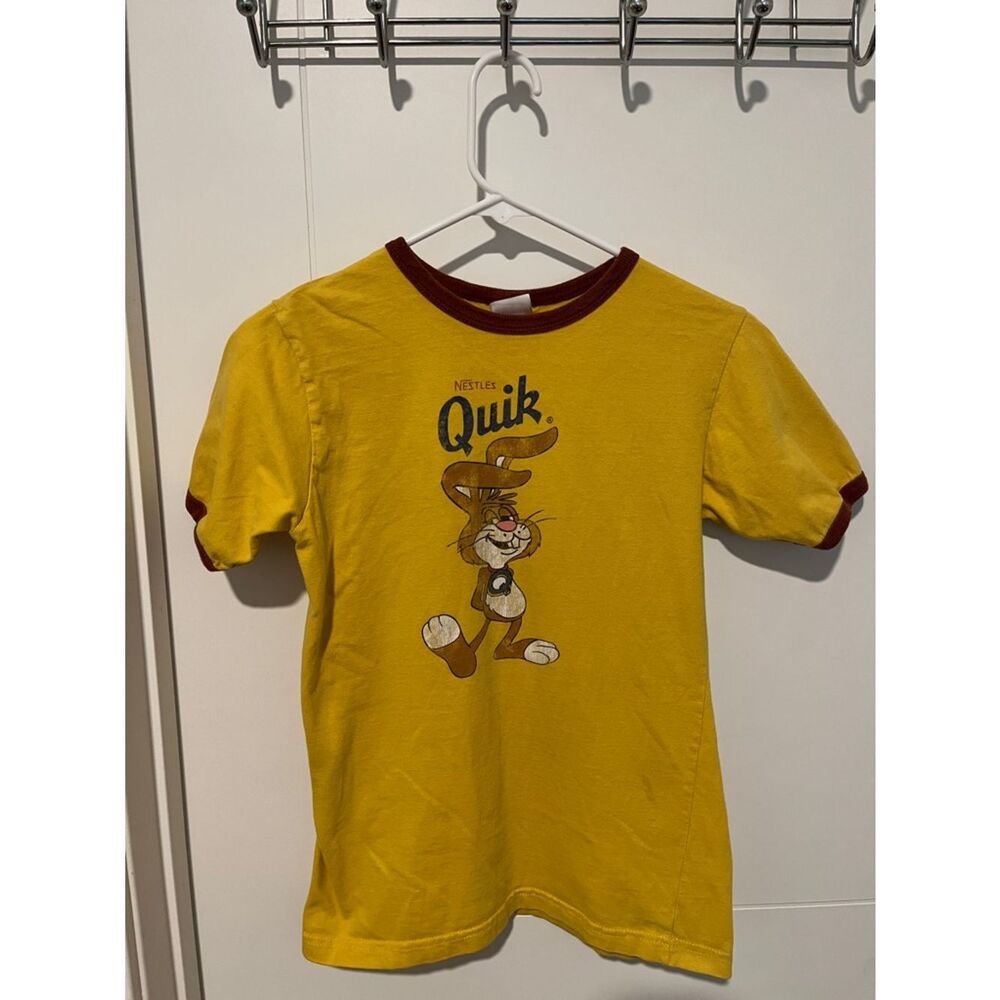 Y2K Nestles Quik Bunny Yellow Brown Graphic T-Shirt Chocolate Milk 2000’s
